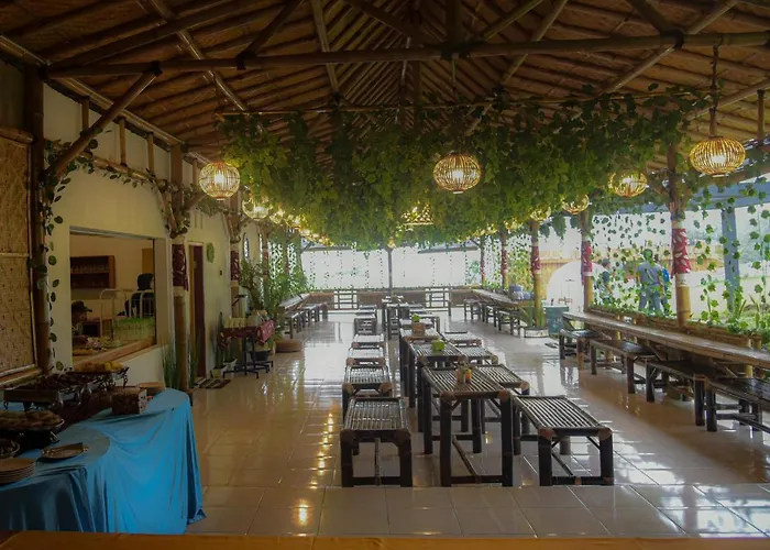 Lembah Indah Glamping Resort