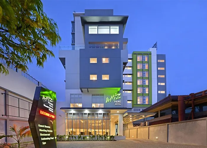 Whiz Prime Basuki RahmatHotel Malang