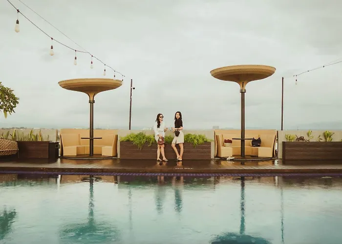 Ascent Hotel & Cafe Malang